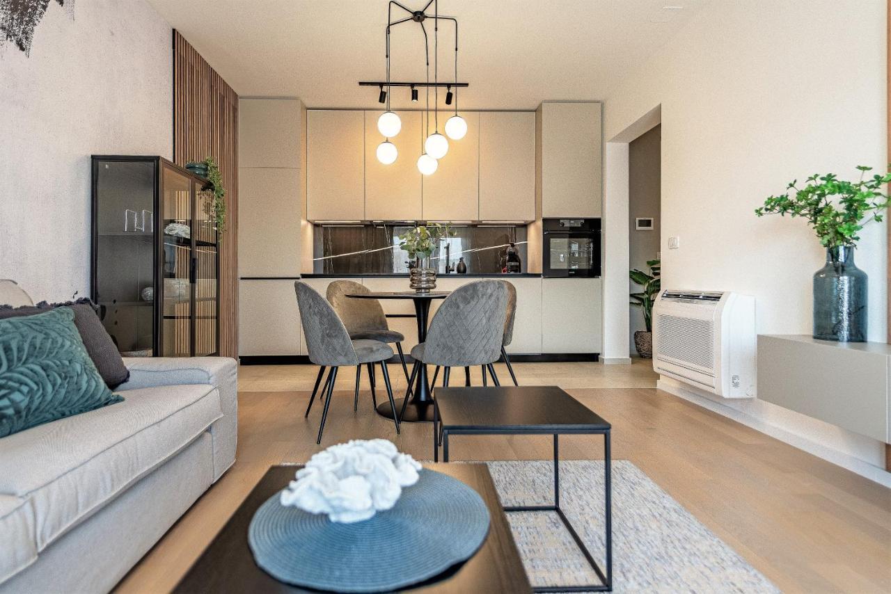 City Lux Apartment 2 - With Garage And Balcony Zadar Buitenkant foto